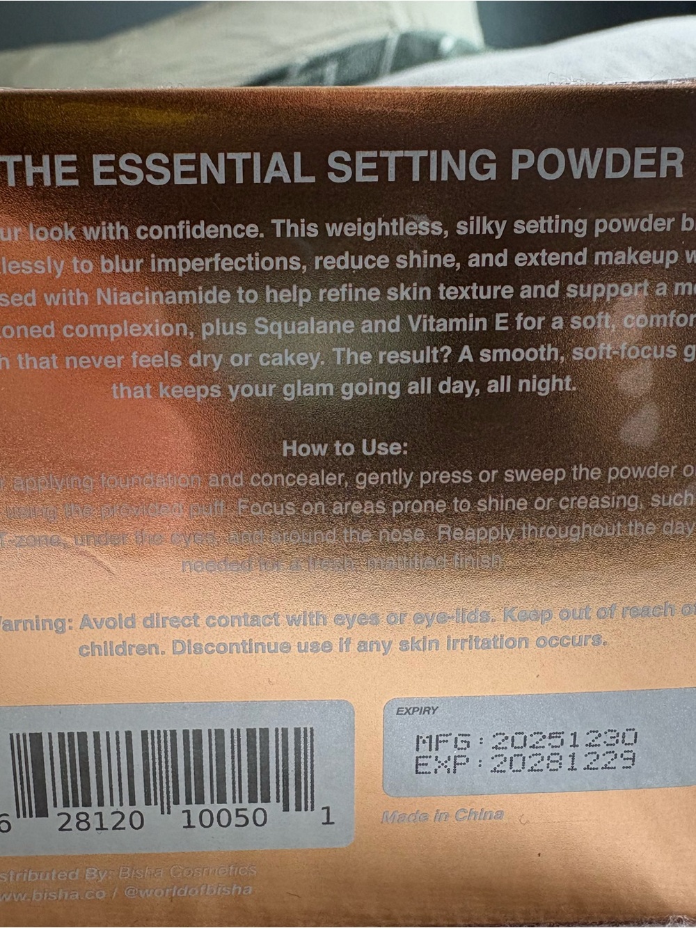 BISHA The Essential Setting Powder - Tokyo Translucent (Golden Rose Box) - Picture 5 of 7